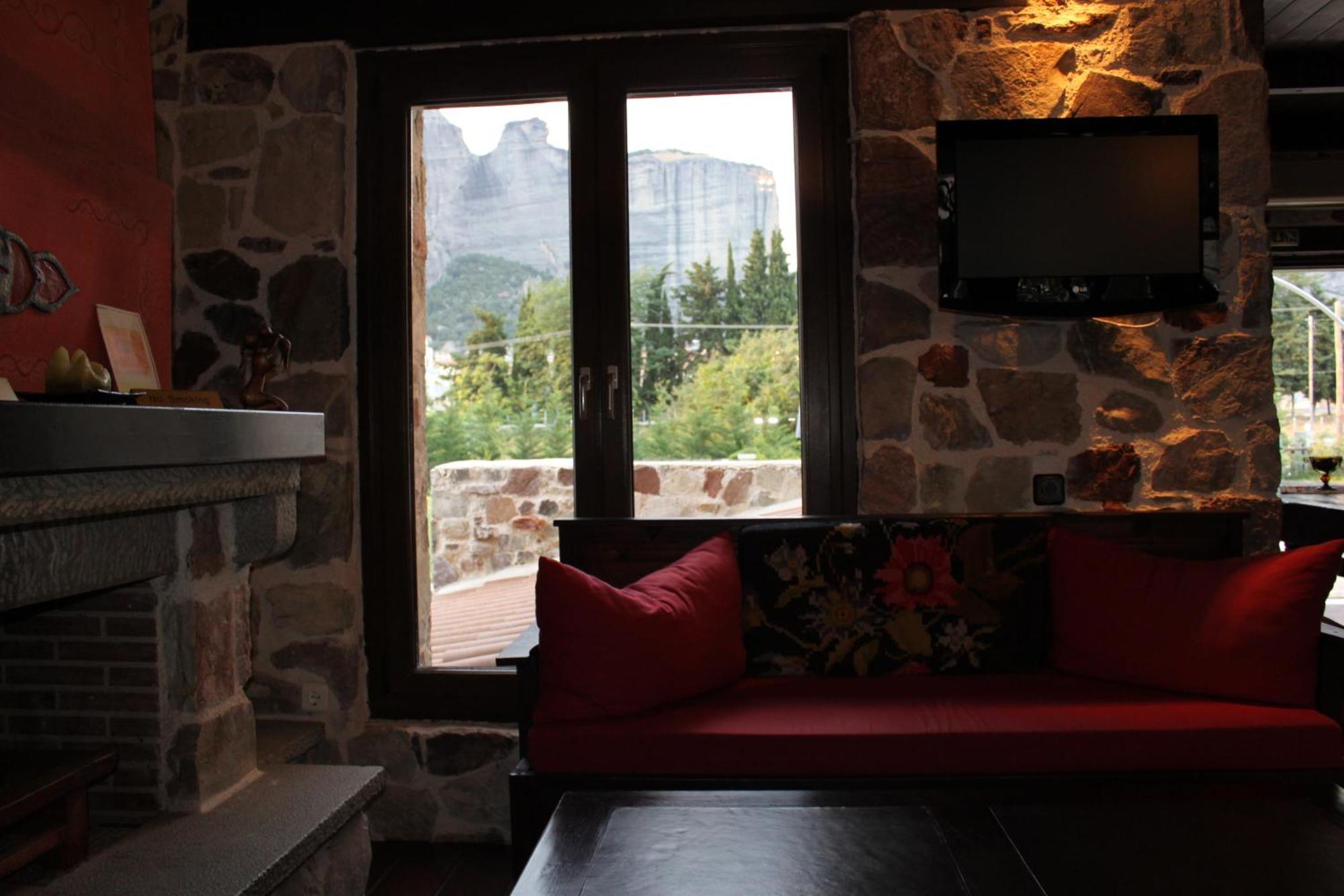 Monastiri Guesthouse Калампака Экстерьер фото
