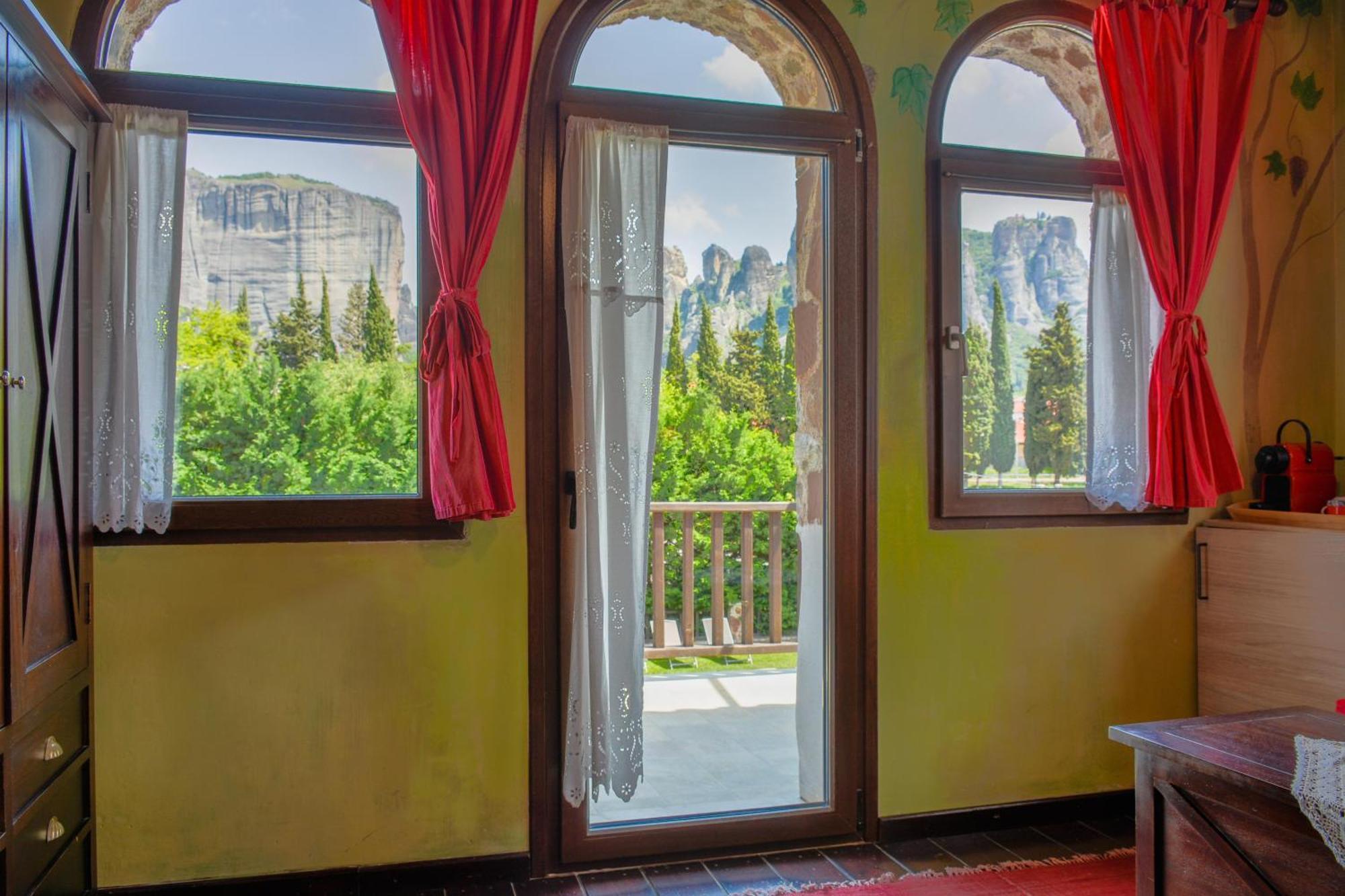 Monastiri Guesthouse Калампака Номер фото