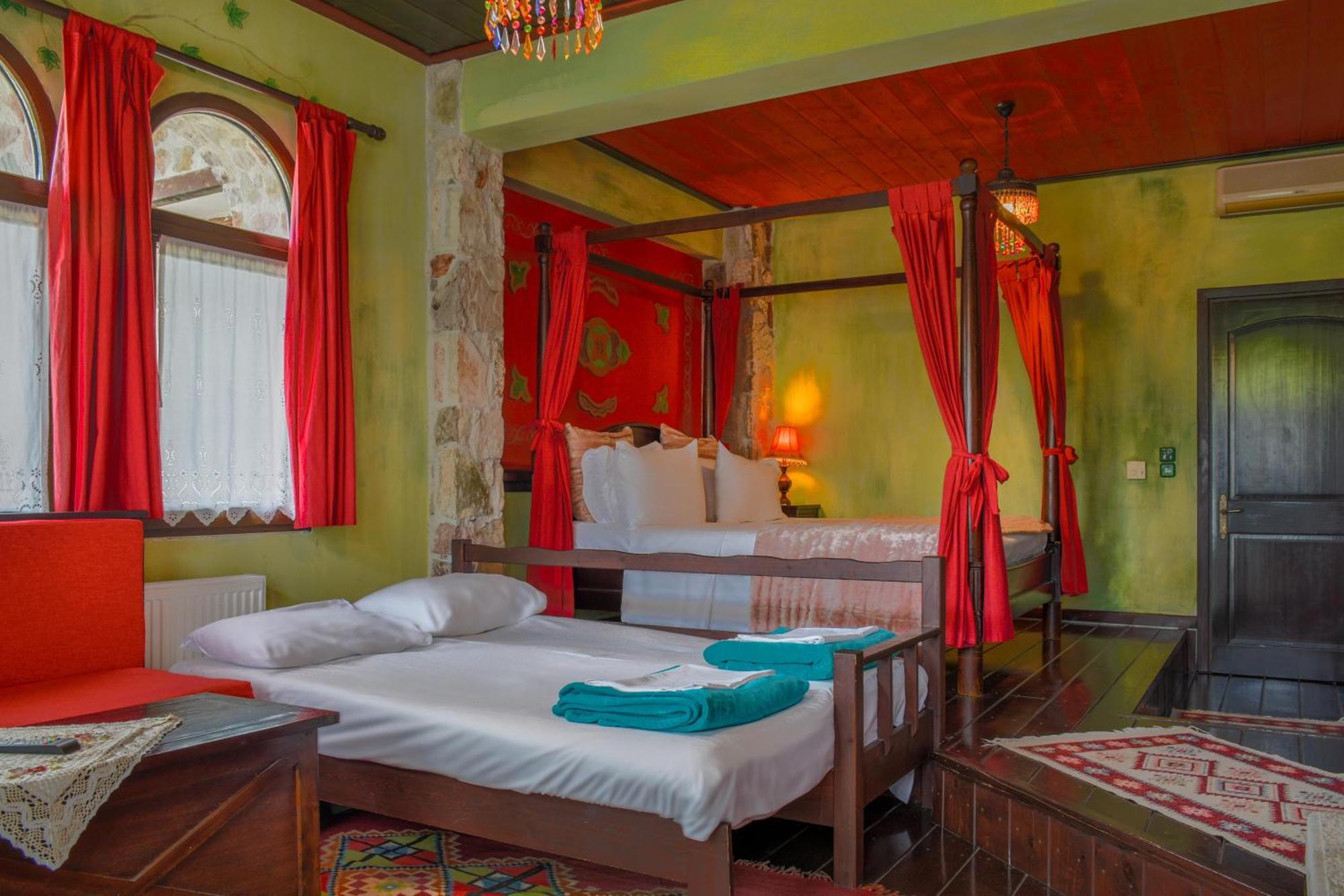 Monastiri Guesthouse Калампака Номер фото